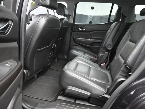 Used 2017 GMC Acadia SLT AWD/4WD image 14