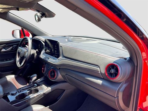 Used 2023 Chevrolet Blazer RS w/ Enhanced Convenience Package image 28