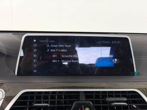 Used 2018 BMW 750i xDrive AWD/4WD image 25