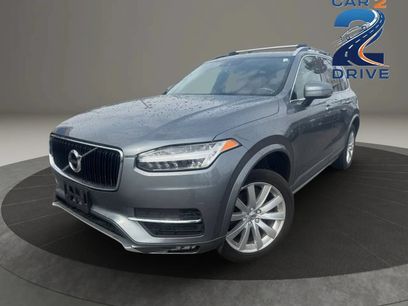 Used 2019 Volvo XC90 T5 Momentum w/ Multimedia Package