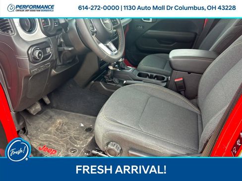 Used 2024 Jeep Wrangler Unlimited Sahara AWD/4WD image 12