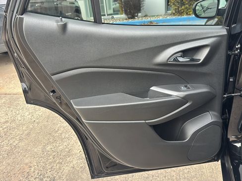 Used 2024 Chevrolet Trax RS image 17