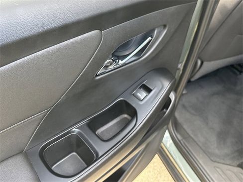 Certified 2023 Chevrolet Traverse LT image 12