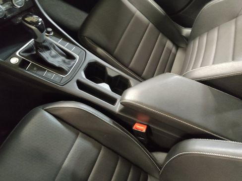 Used 2024 Volkswagen Jetta SE FWD image 26