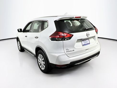 Used 2018 Nissan Rogue S AWD/4WD image 7