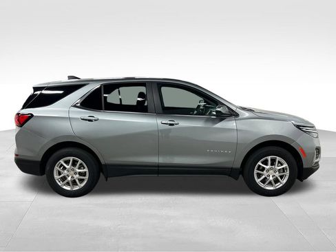 Certified 2023 Chevrolet Equinox LT AWD/4WD image 2