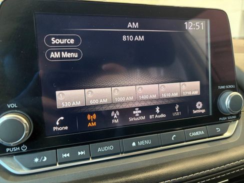 Used 2023 Nissan Rogue S FWD image 19