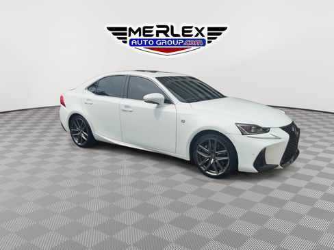 Used 2020 Lexus IS 350 F Sport w/ F Sport Package RWD image 2