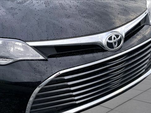 Used 2016 Toyota Avalon XLE FWD image 29