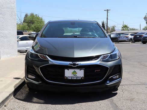 Used 2019 Chevrolet Cruze LT w/ Convenience Package FWD image 16