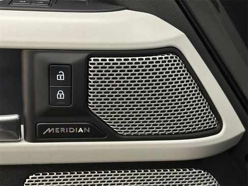Used 2024 Land Rover Defender 130 S image 17