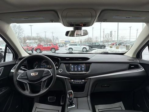 Used 2018 Cadillac XT5 Luxury w/ LPO, Sport Package image 14