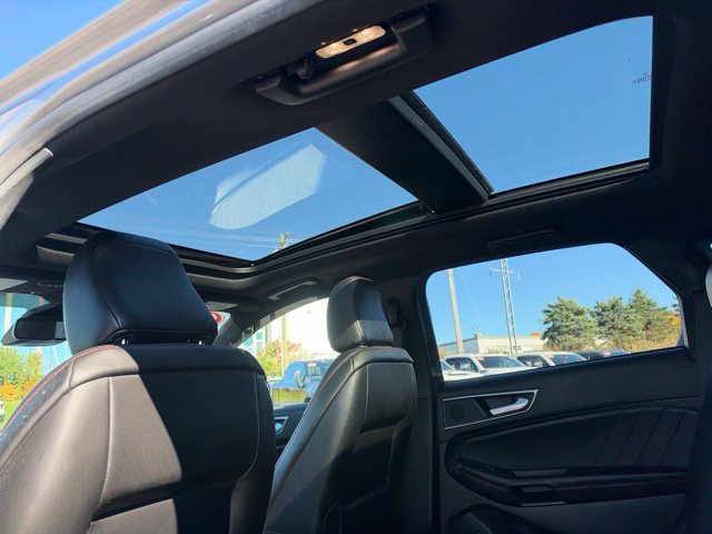 Used 2021 Ford Edge ST-Line AWD/4WD image 24