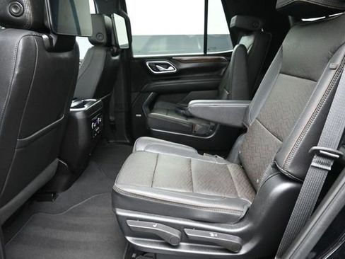 Used 2023 Chevrolet Tahoe High Country w/ Advanced Technology Package RWD image 7