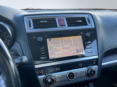 Used 2016 Subaru Outback 2.5i Limited image 10