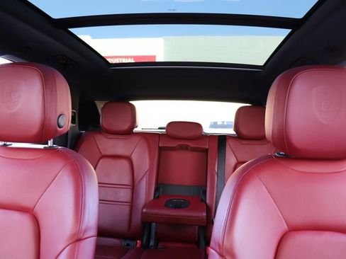 Used 2020 Porsche Cayenne image 61