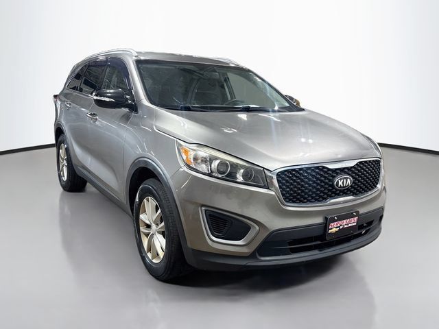 Used 2016 Kia Sorento FWD image 3