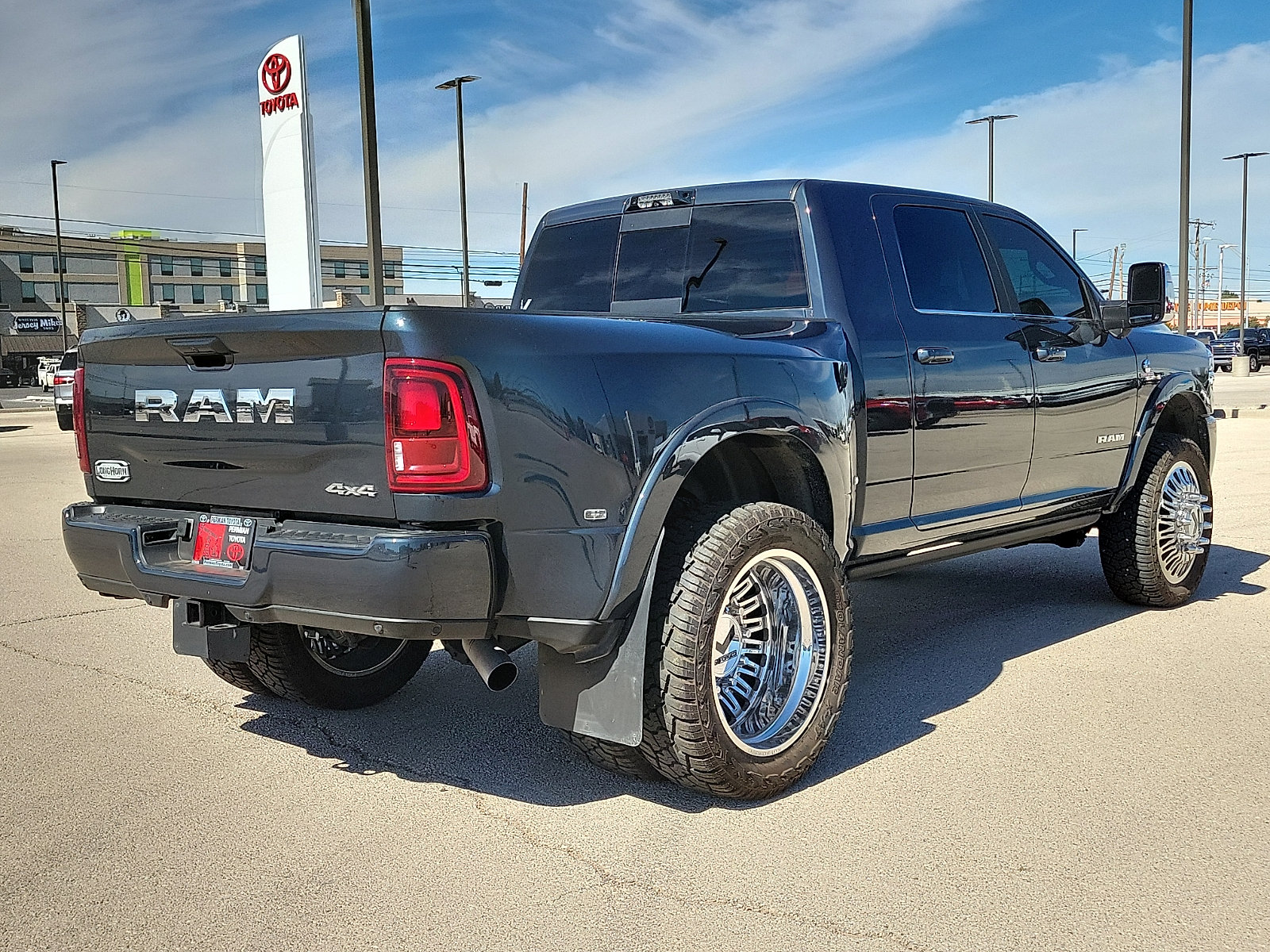 Used 2026 RAM 3500 Longhorn AWD/4WD image 4