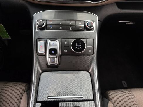 Used 2023 Hyundai Santa Fe SE FWD image 16
