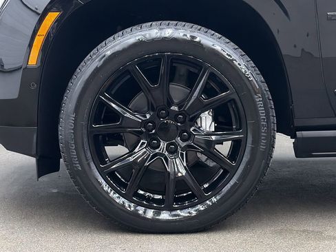 Used 2026 GMC Yukon Denali w/ Sun & Power Step Package image 10