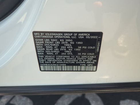 Certified 2022 Volkswagen Atlas Cross Sport SE AWD/4WD image 25