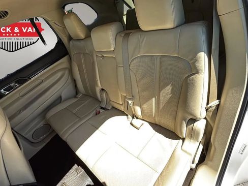 Used 2019 Lincoln MKT AWD image 33