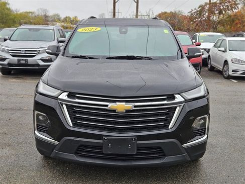 Used 2023 Chevrolet Traverse LT image 8