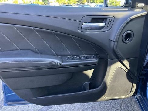 Used 2023 Dodge Charger SXT w/ Plus Group RWD image 19