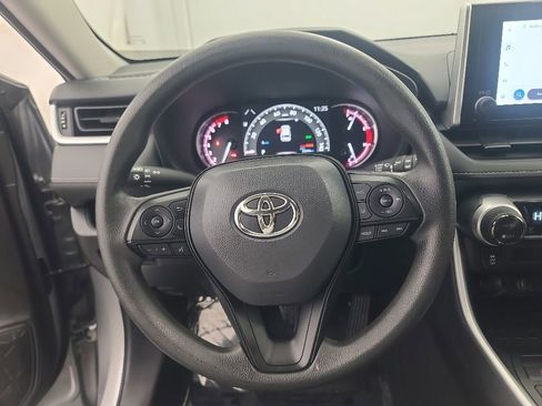 Used 2025 Toyota RAV4 XLE AWD/4WD image 31