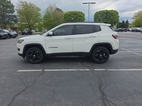 Used 2020 Jeep Compass Latitude AWD/4WD image 5