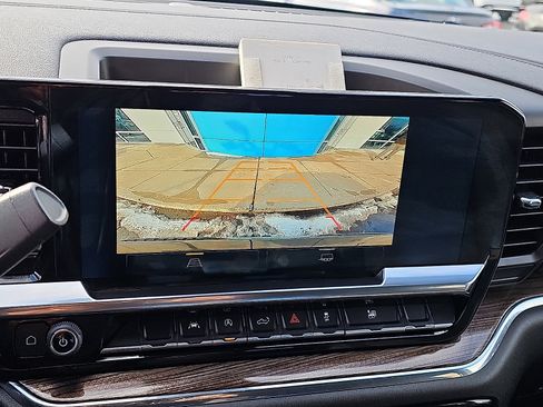 Used 2023 Chevrolet Silverado 1500 LT image 18