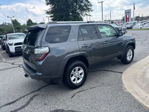 Used 2023 Toyota 4Runner SR5 AWD/4WD image 7