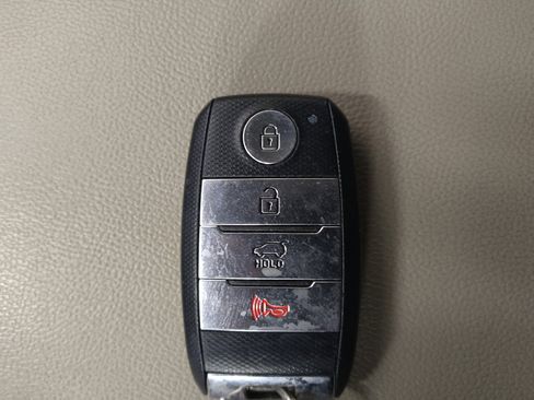 Used 2019 Kia Sorento EX AWD/4WD image 32