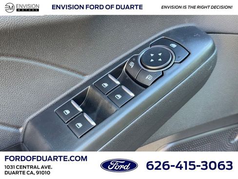 New 2025 Ford Escape SE image 16