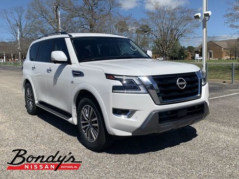 Used 2022 Nissan Armada SL w/ Captain's Chairs Package image 1