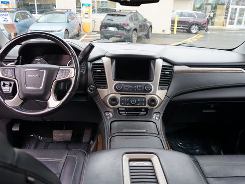 Used 2018 GMC Yukon Denali w/ Denali Ultimate Package image 22