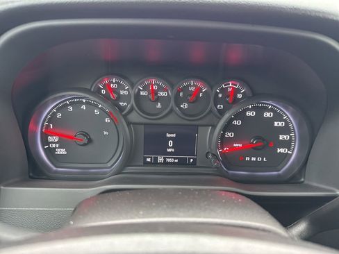 Used 2025 Chevrolet Silverado 1500 W/T w/ WT Value Package image 25