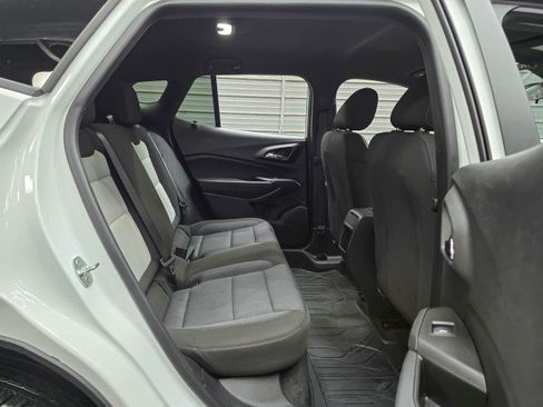Used 2024 Chevrolet Trax RS w/ Driver Confidence Package FWD image 17