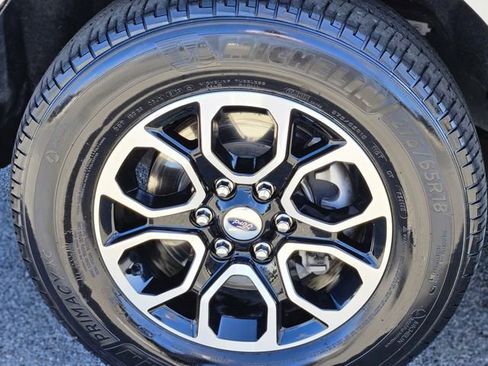 Used 2024 Ford Expedition Max XLT image 10