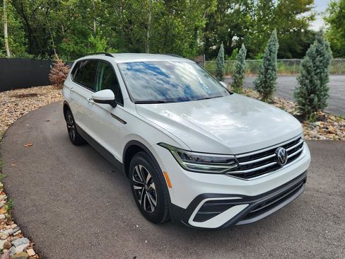 Certified 2024 Volkswagen Tiguan S image 7