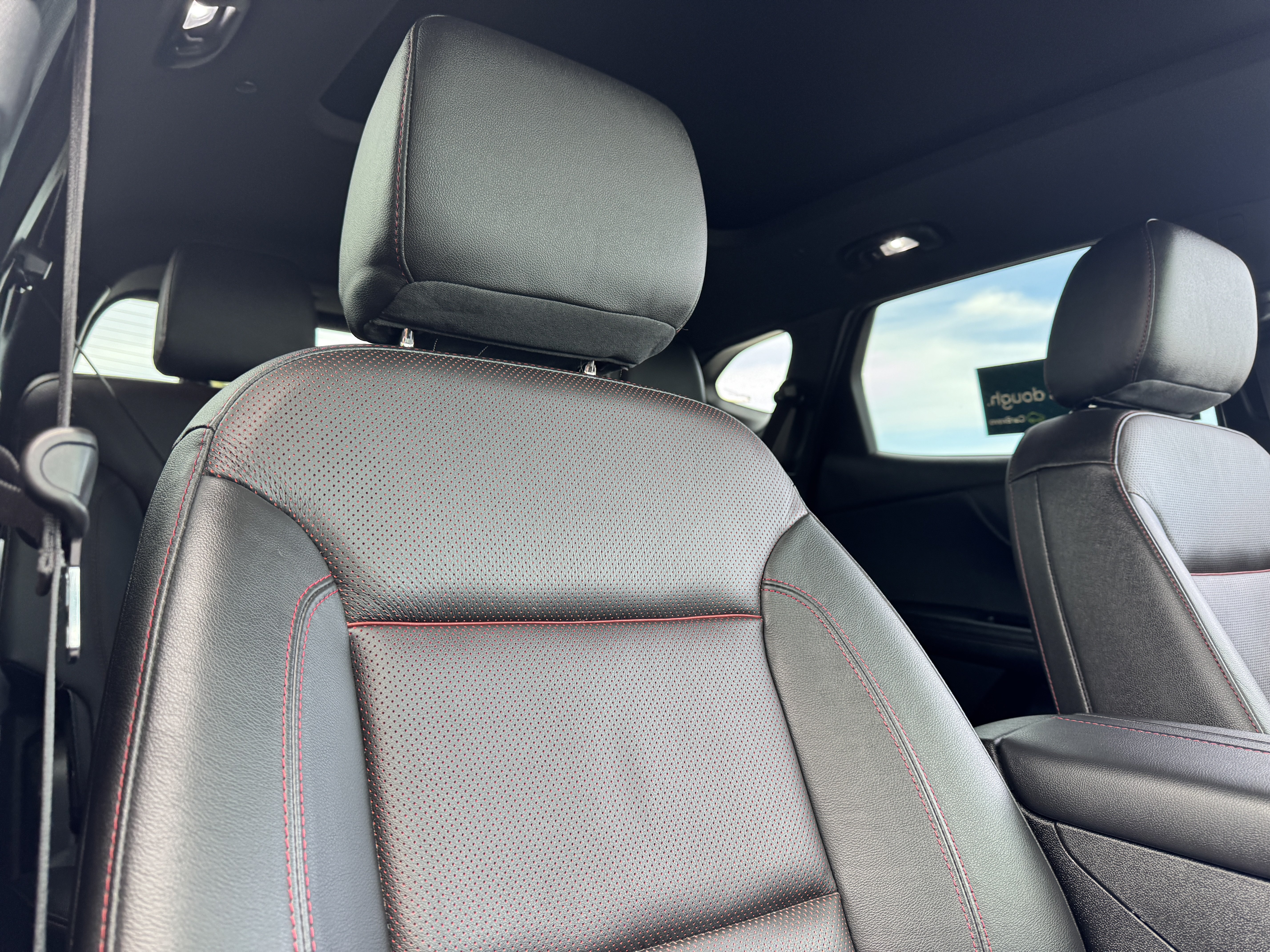 Used 2019 Chevrolet Blazer RS FWD image 23