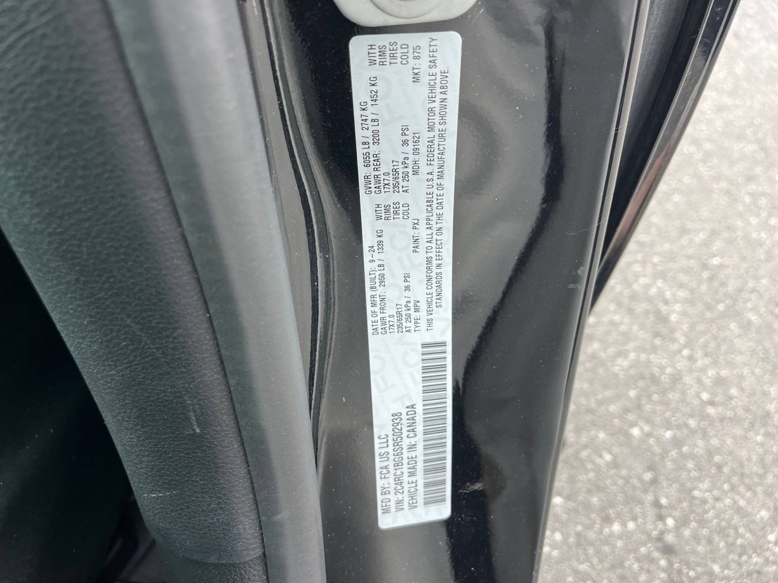 Used 2025 Chrysler Pacifica Select FWD image 31