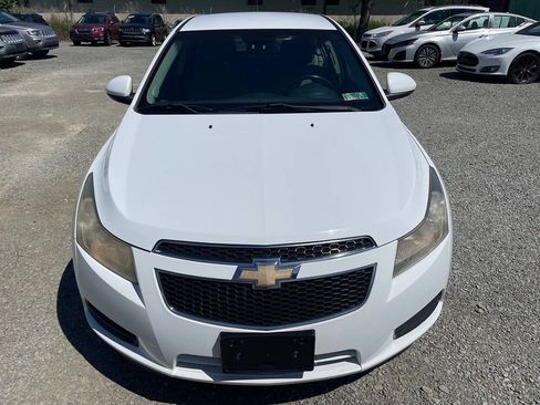 Used 2012 Chevrolet Cruze LT FWD image 2