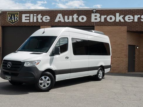 Used 2020 Mercedes-Benz Sprinter 2500 image 1