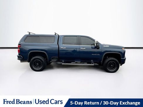 Used 2022 Chevrolet Silverado 2500 High Country w/ Safety Package II image 8