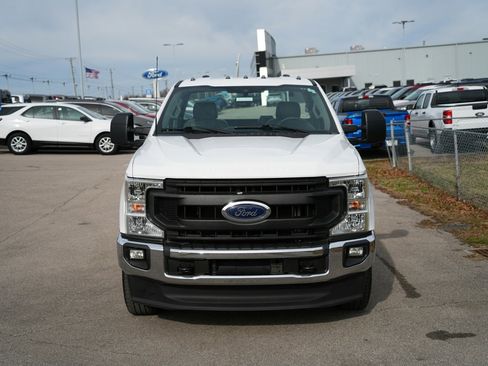 Used 2021 Ford F250 XL w/ Power Equipment Group image 3