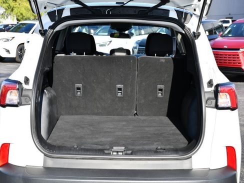 Used 2022 Ford Escape SE w/ Cold Weather Package image 27