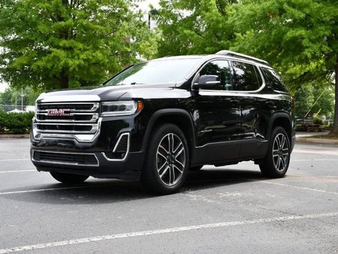 Used 2020 GMC Acadia SLT w/ Driver Alert Package II AWD/4WD image 3