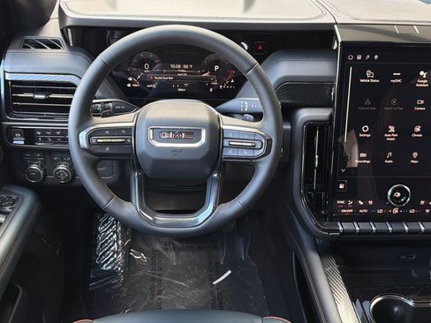 New 2026 GMC Yukon XL AT4 AWD/4WD image 15