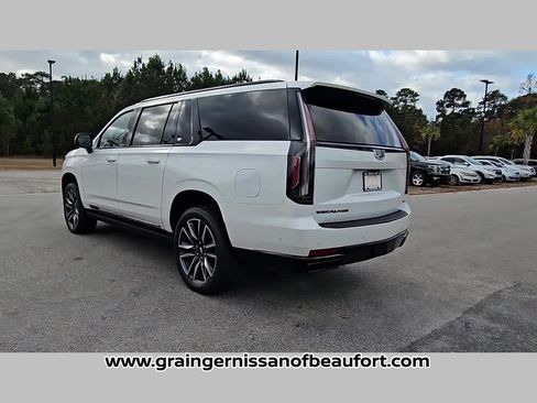 Used 2021 Cadillac Escalade ESV Sport Platinum w/ Heavy-Duty Trailer Package image 28